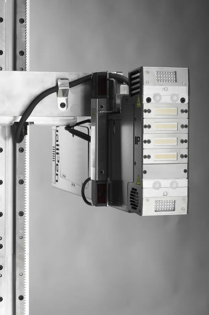 Print head unit on the vertical axis